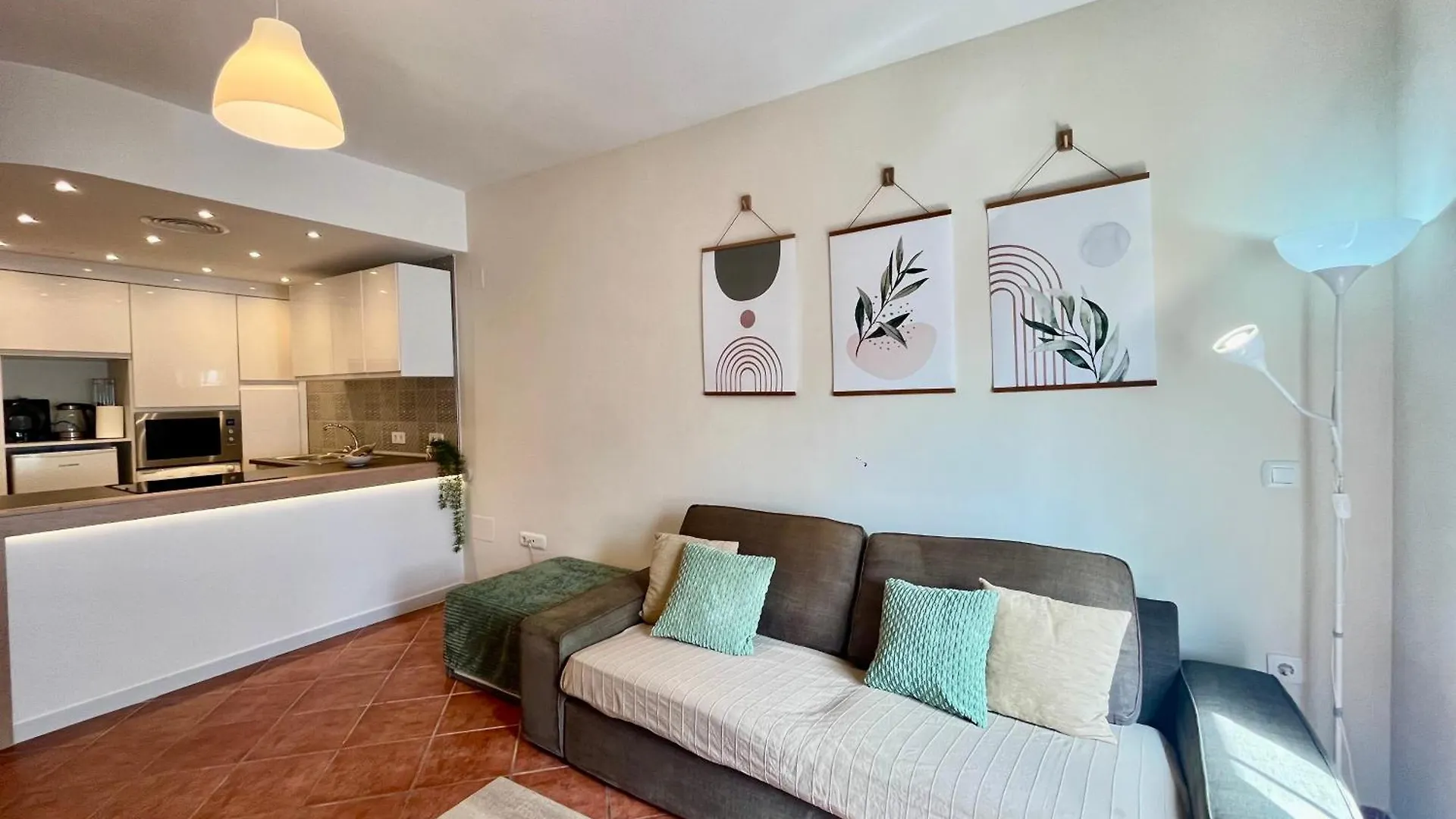 El Muro Benalmádena 0*,